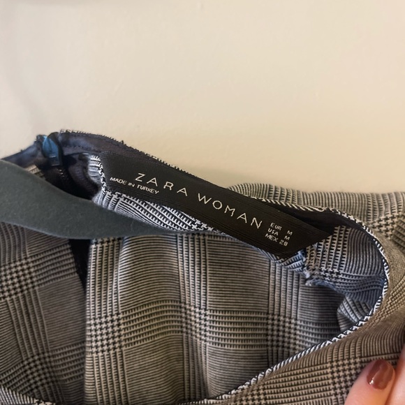 ZARA Dress Gray Check Balloon Sleeve Embroidered Green Detail, Size M- 4437/269 - Picture 5 of 6